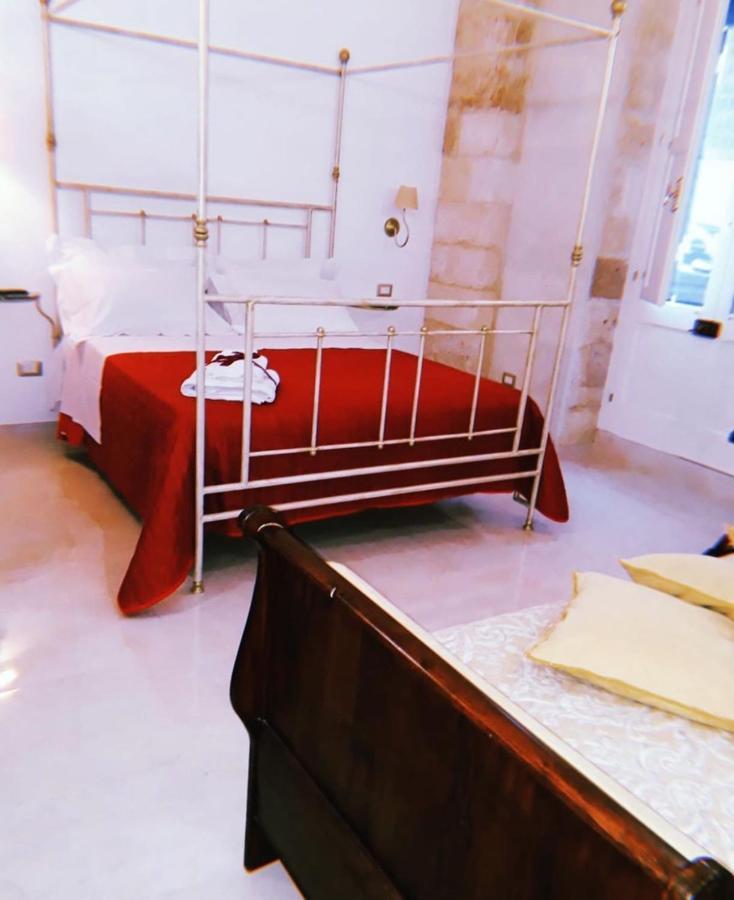 Lo Scrigno Barocco Bed & Breakfast Лече Екстериор снимка
