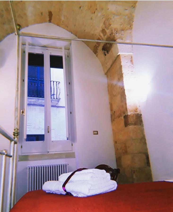 Lo Scrigno Barocco Bed & Breakfast Лече Екстериор снимка
