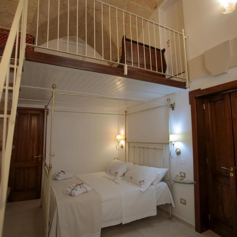 Lo Scrigno Barocco Bed & Breakfast Лече Екстериор снимка